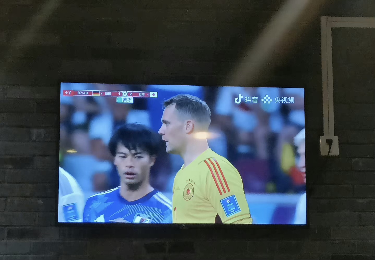 爱游戏官方登录入口-罗马主场爆冷告败，对手意外取胜的简单介绍