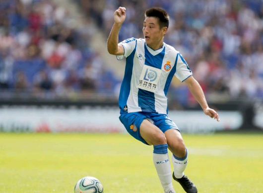 爱游戏网页版登录入口-韩国明星球员在国际赛事中大放异彩(韩国明星球员在国际赛事中大放异彩视频)