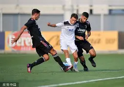 爱游戏官网-尤文图斯中场组织精彩，带动球队连胜的简单介绍