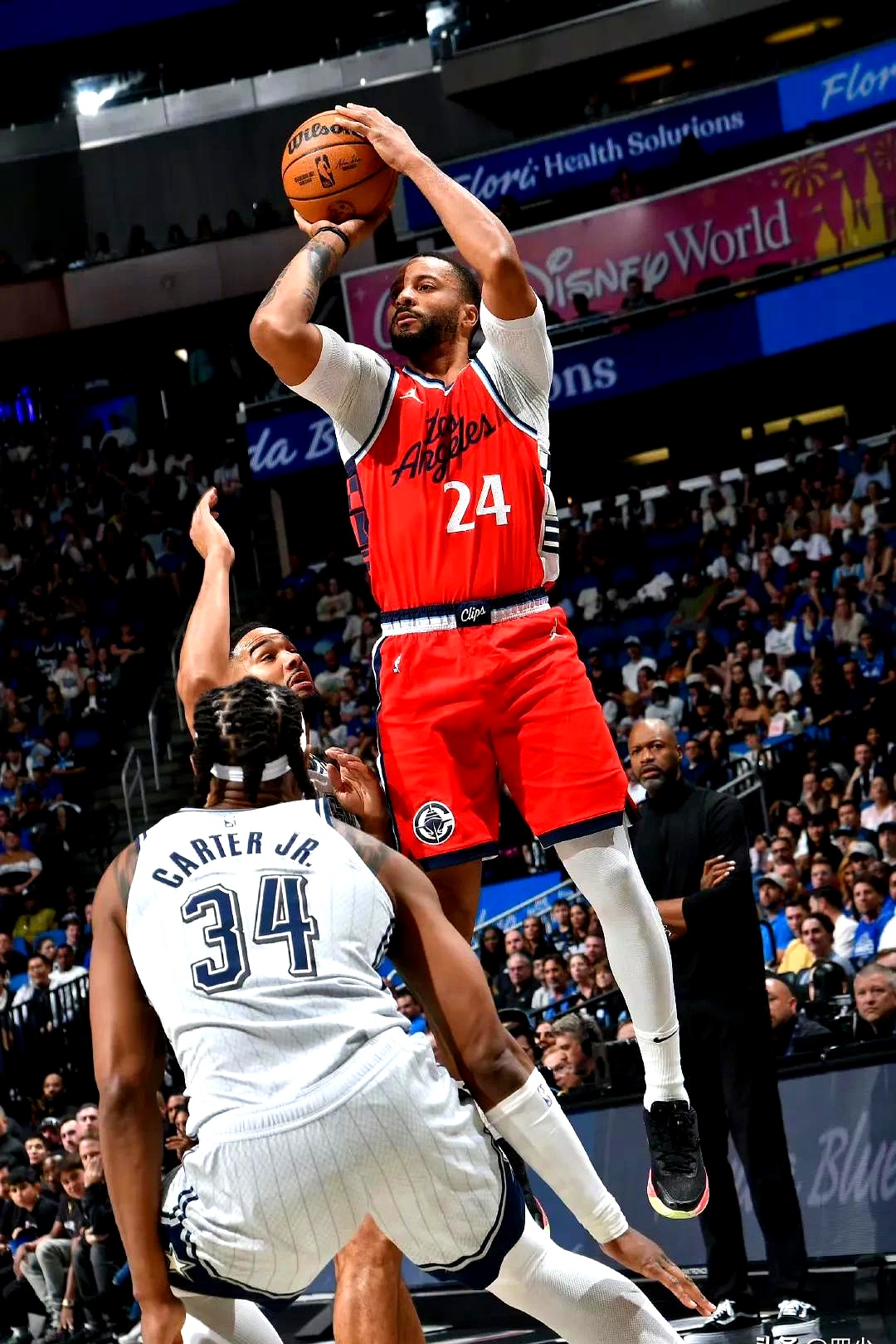 球队取得胜利跻身国际性体育界前列的简单介绍 球队取得胜利跻身国际性体育界前列的简单介绍