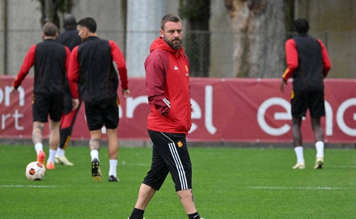 包含意甲豪门连战不胜，球迷不满管理层的词条