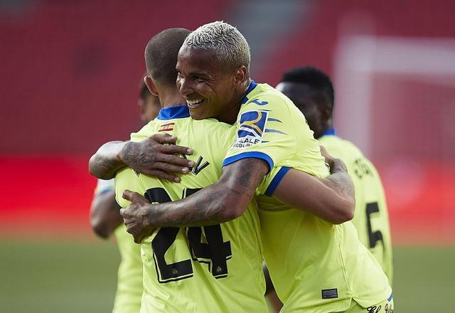 西班牙人主场告捷,战胜强敌 西班牙人主场告捷,战胜强敌