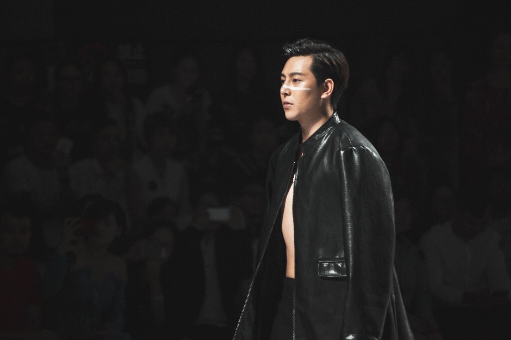 包含新晋之星闪耀舞台,带领球队轻取对手的词条 包含新晋之星闪耀舞台,带领球队轻取对手的词条