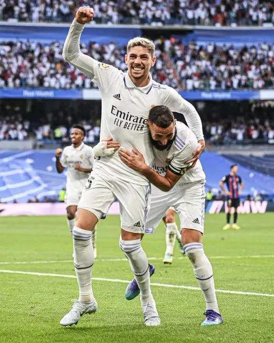 大巴黎力挫皇马,梦幻三连胜独占鳌头 大巴黎力挫皇马,梦幻三连胜独占鳌头