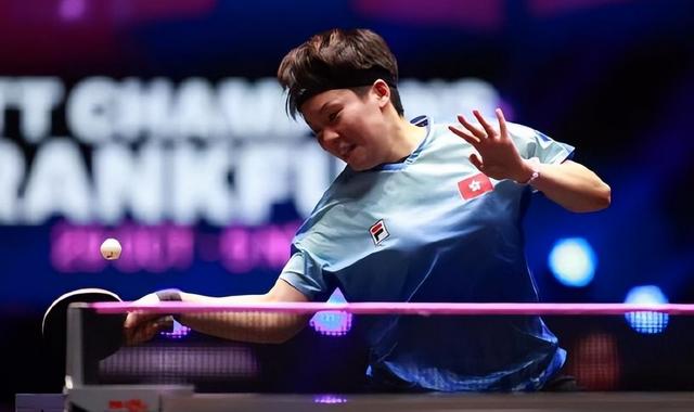 爱游戏体育下载-战胜困难！球员们为了胜利不断挑战自我