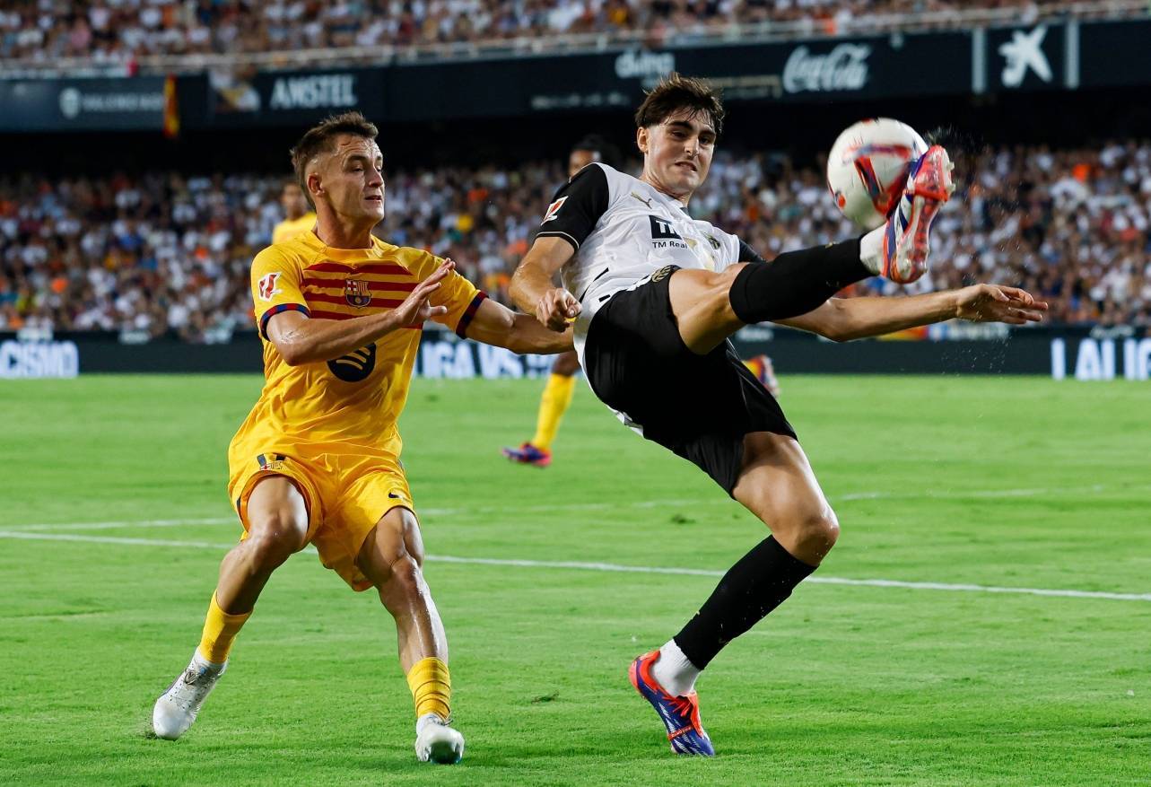 瓦伦西亚连胜行列,创造西甲历史 瓦伦西亚连胜行列,创造西甲历史