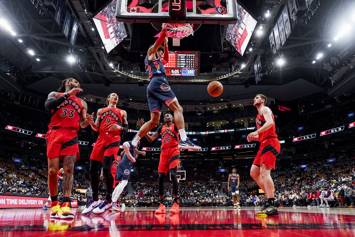 包含猛龙大胜雷霆,西亚卡姆抢眼表现获得全场掌声的词条 包含猛龙大胜雷霆,西亚卡姆抢眼表现获得全场掌声的词条