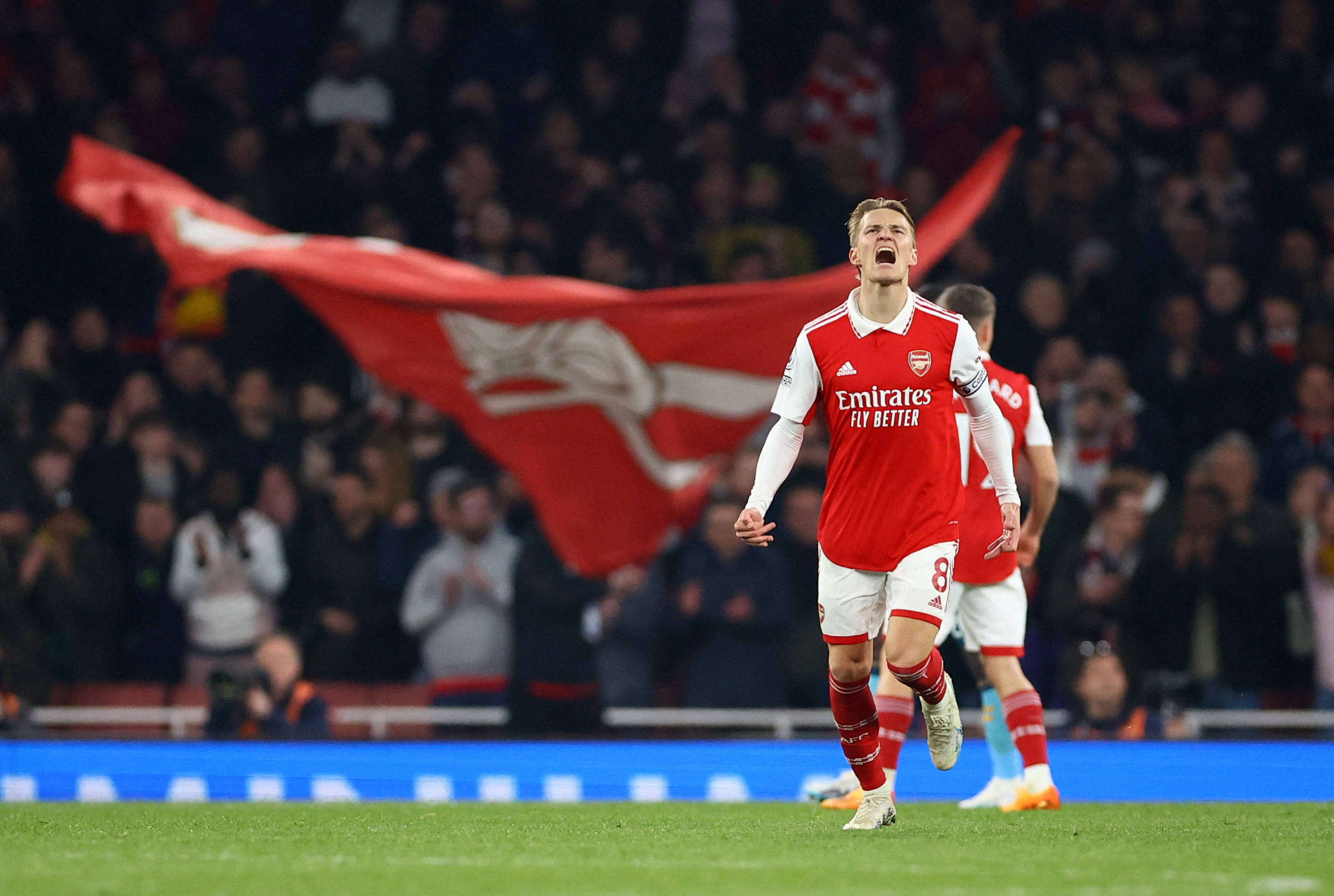 爱游戏app下载-阿森纳后卫受伤，将缺席关键战的简单介绍