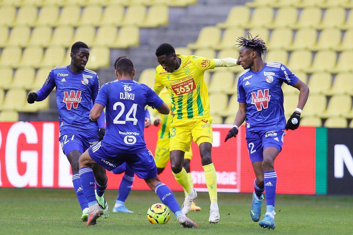 包含斯特拉斯堡对决里昂,主场争夺不败战力的词条 包含斯特拉斯堡对决里昂,主场争夺不败战力的词条