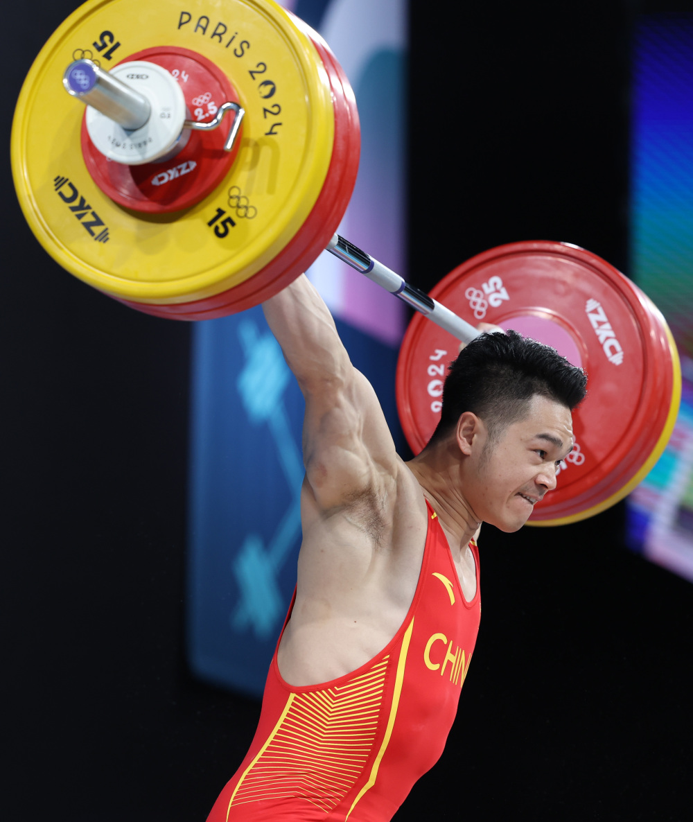 包含举重比赛激烈对决运动员斗志昂扬冲击胜利的词条 包含举重比赛激烈对决运动员斗志昂扬冲击胜利的词条